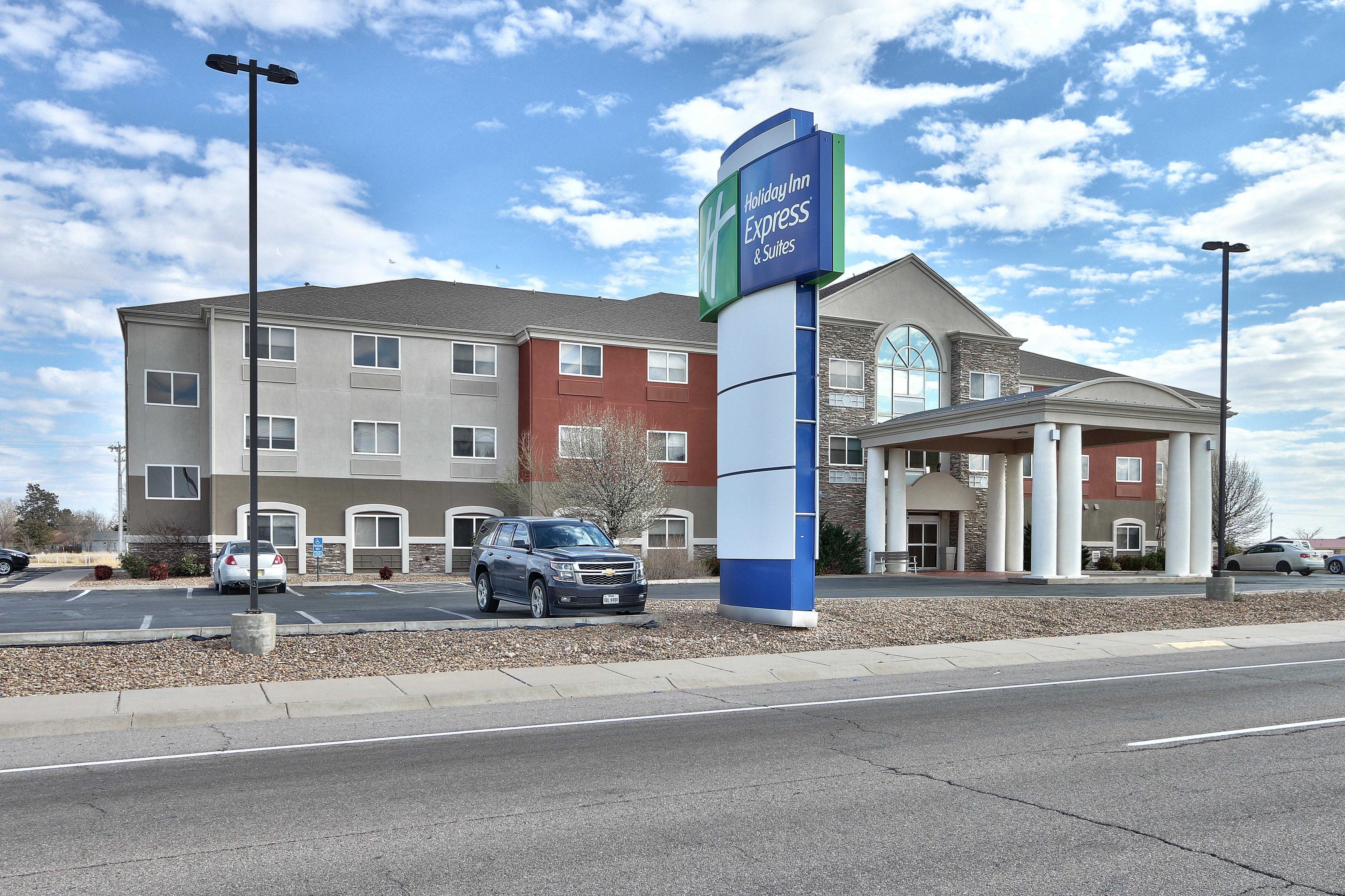Holiday Inn Express & Suites Portales By Ihg Esterno foto