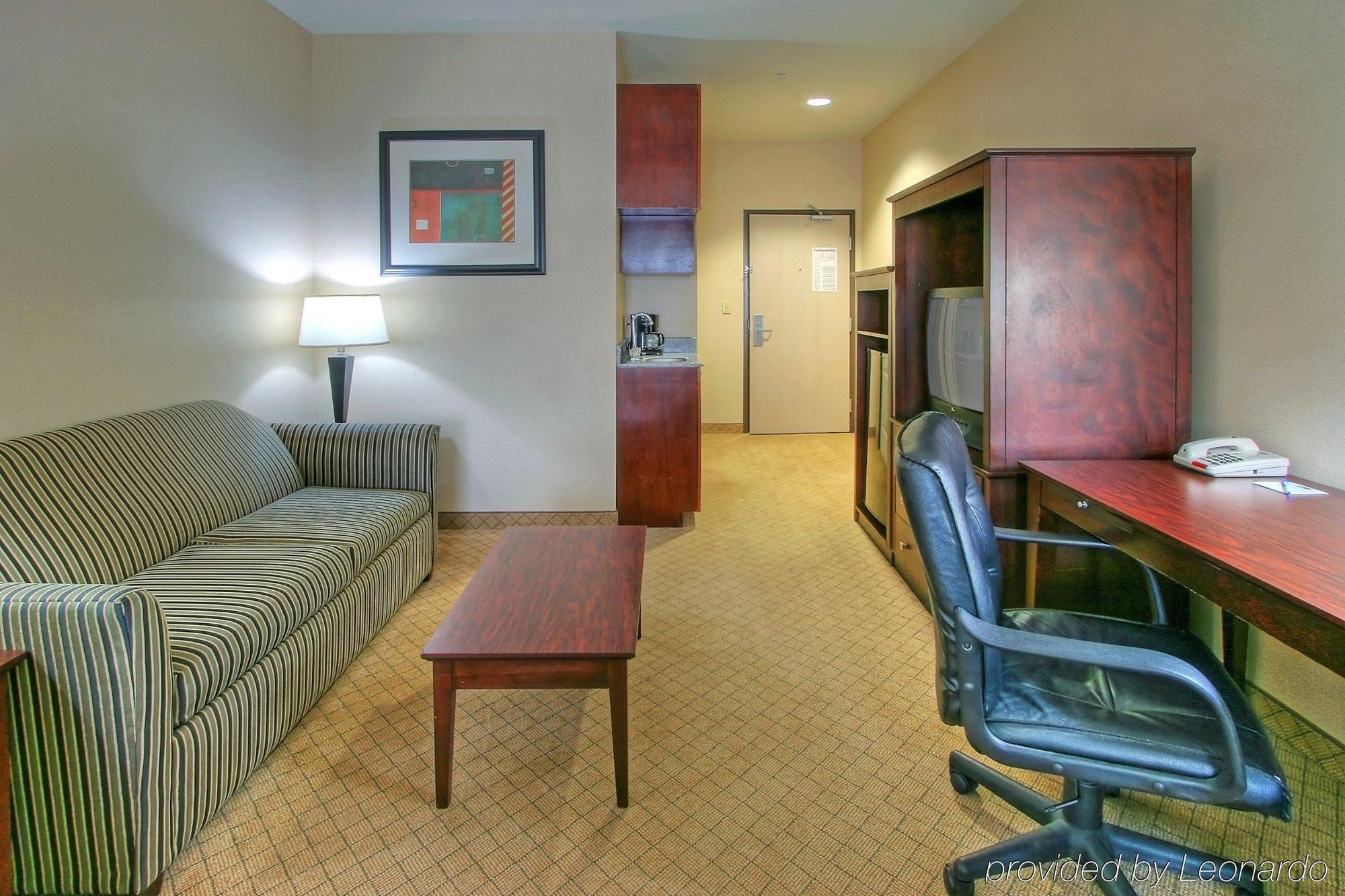 Holiday Inn Express & Suites Portales By Ihg Camera foto