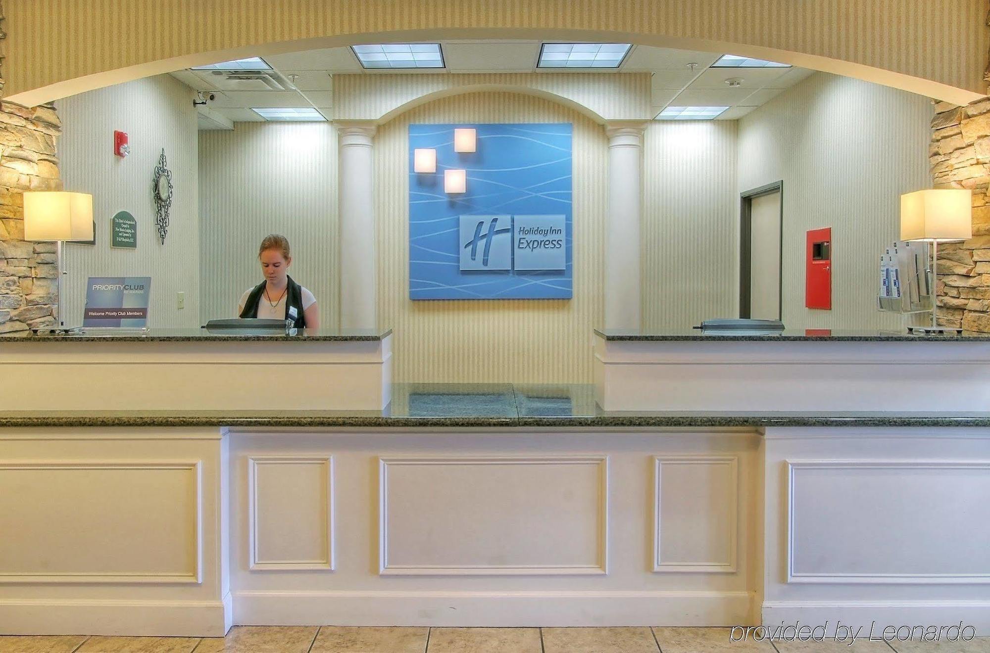 Holiday Inn Express & Suites Portales By Ihg Esterno foto
