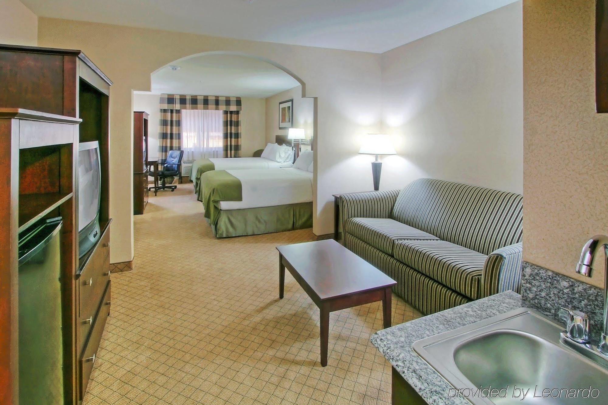 Holiday Inn Express & Suites Portales By Ihg Camera foto
