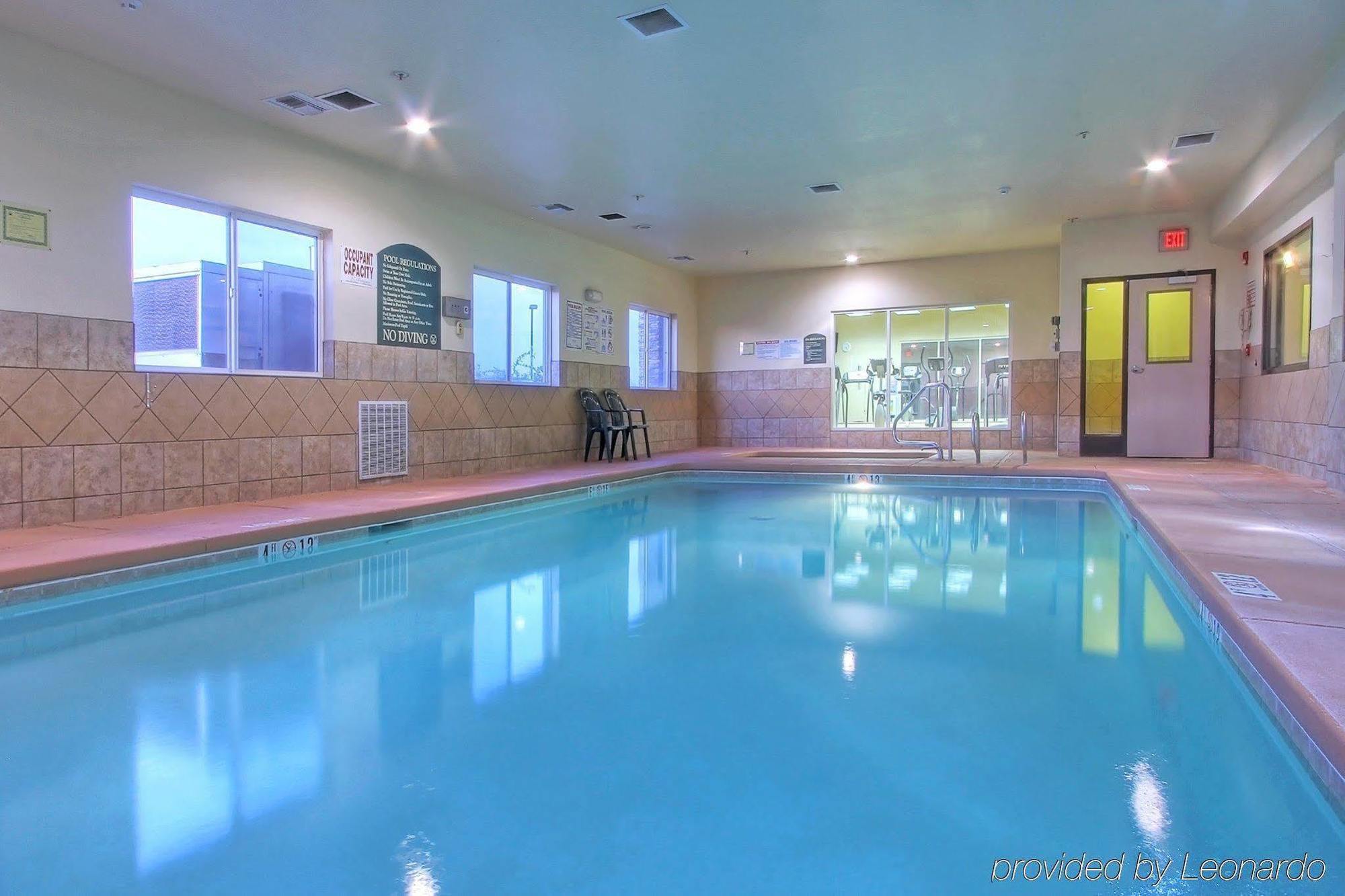 Holiday Inn Express & Suites Portales By Ihg Esterno foto