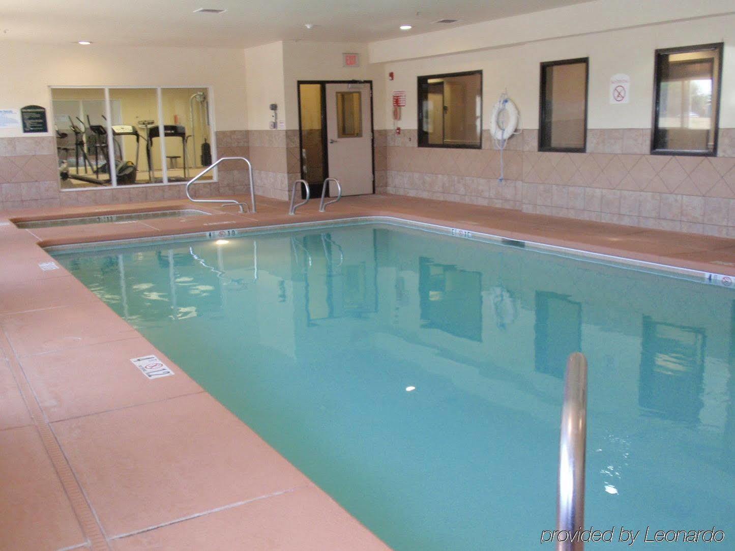 Holiday Inn Express & Suites Portales By Ihg Esterno foto
